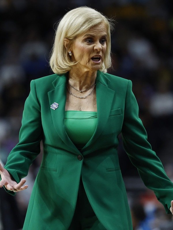 Kim Mulkey NCAA Tournament Green Suit