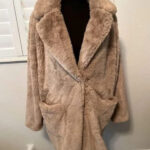 90-Day-Fiance-The-Other-Way-S06-Teddy-Coat