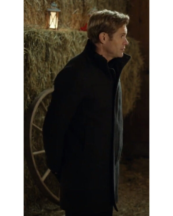A Royal Christmas Crush 2023 Prince Henry Wool Coat - PINESMAX