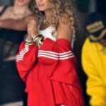 Blake-Lively-Super-Bowl-LVIII-2024-Red-Tracksuit