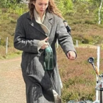 Movie-28-Years-Later-2025-Jodie-Comer-Grey-Wool-Trench-Coat