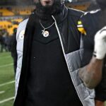 Grey-and-Black-2023-NFL-Pittsburgh-Steelers-Puffer-Vest