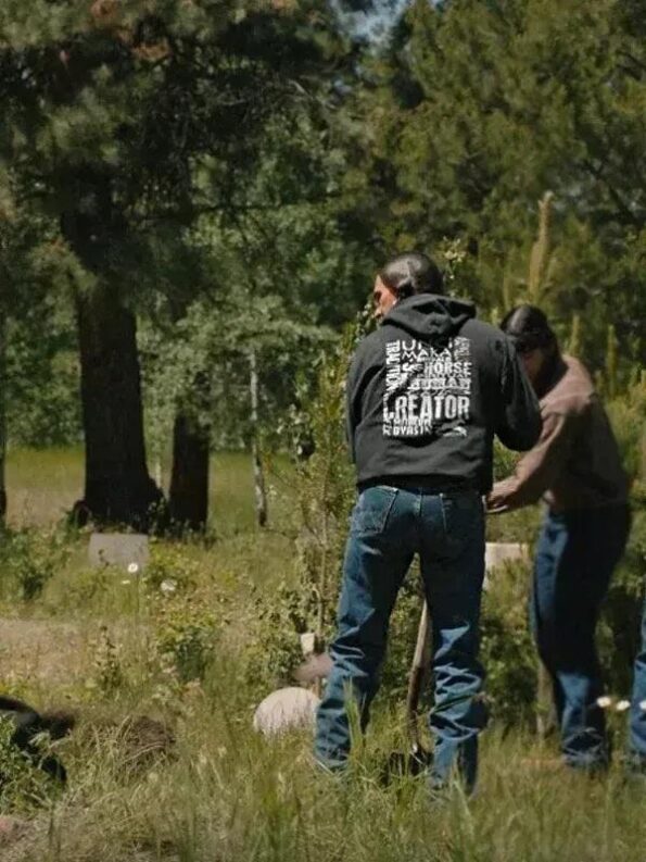 Mo Brings Plenty Hoodie Yellowstone Season 5 - PINESMAX
