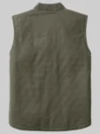 weapons-2025-josh-brolin-green-vest-1166991841